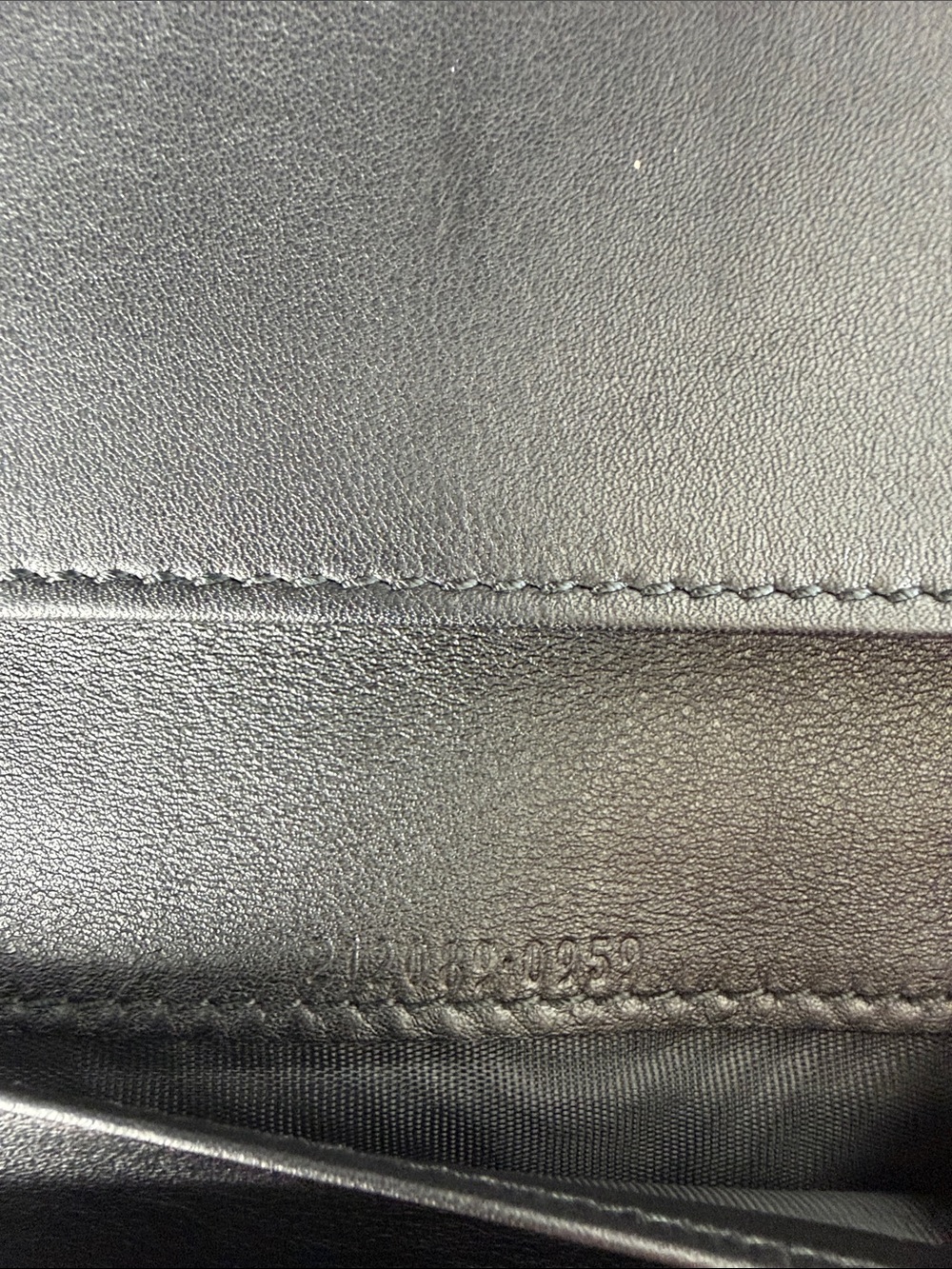 Gucci Black Embossed GG Leather Wallet - Picture 9 of 12